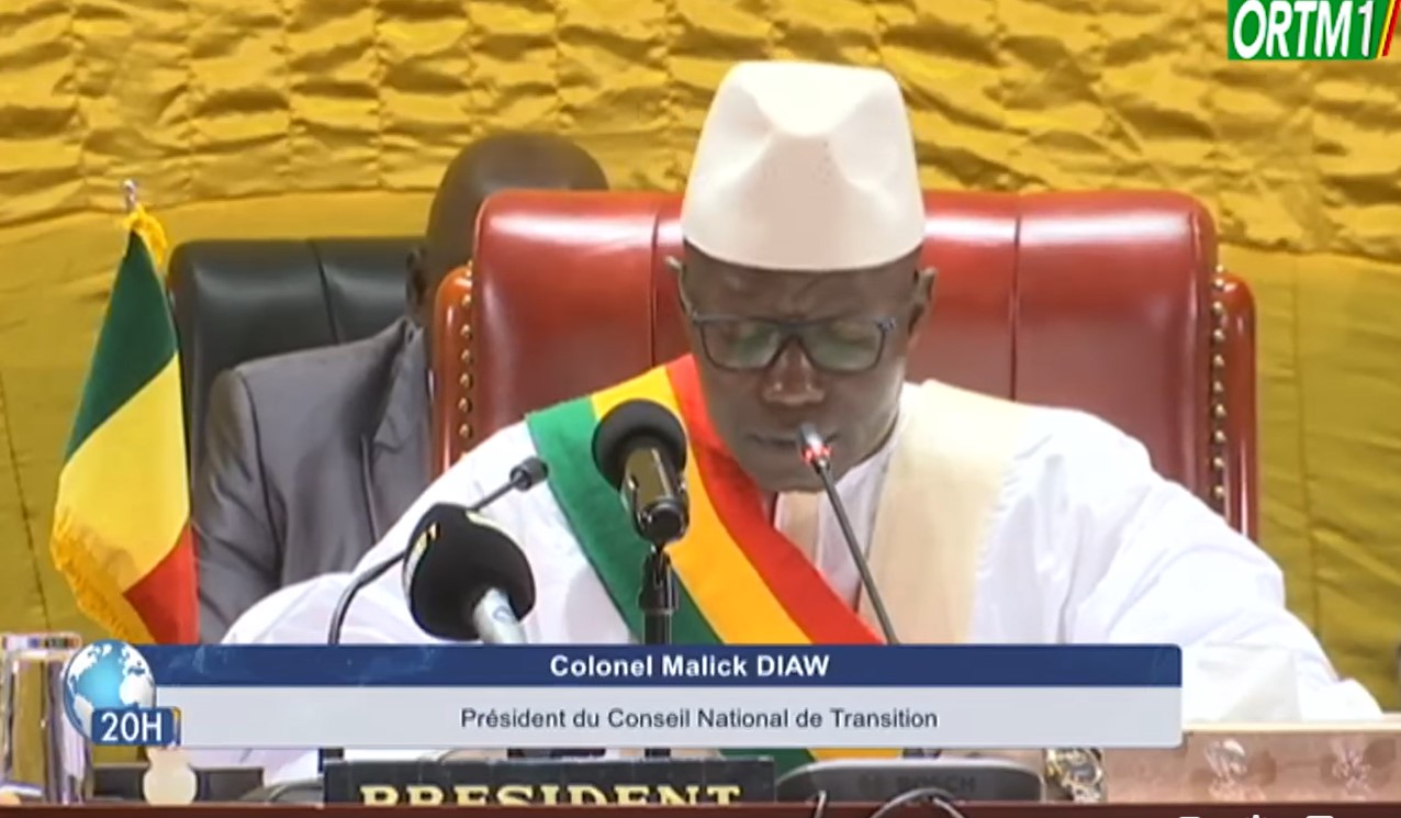 A l'ouverture de la session d'octobre 2023: Malick Diaw président du CNT annonce la création du comité interparlementaire de l'Alliance des pays du Sahel.